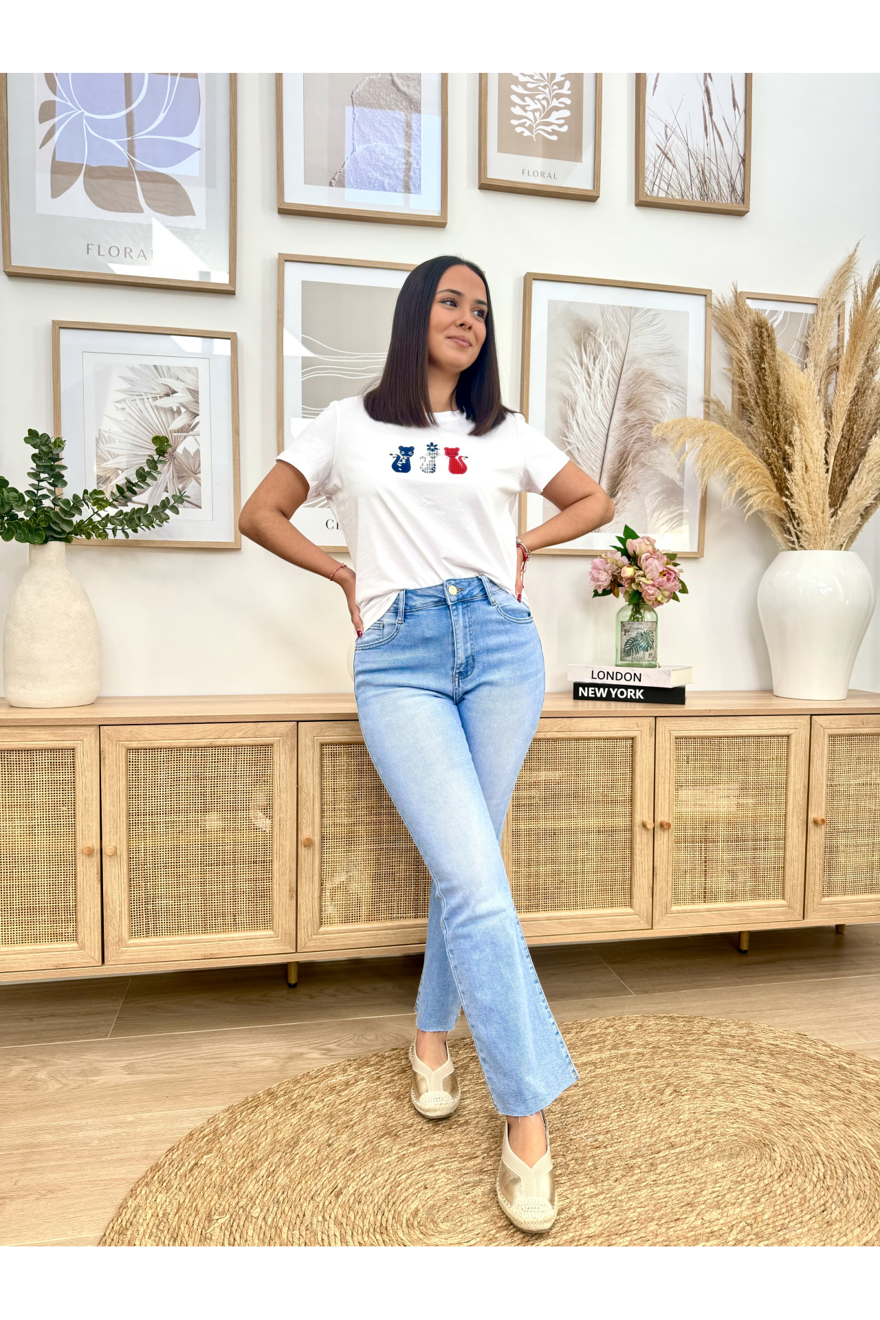 JEANS CROPPED FLARE TIRO ALTO CURVY