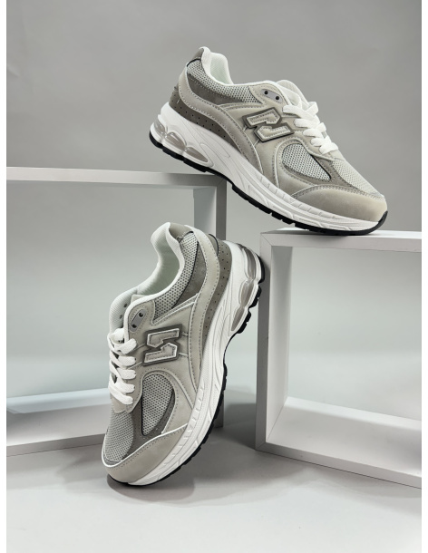 ZAPATILLA DEPORTIVA LETRA "N" GRIS