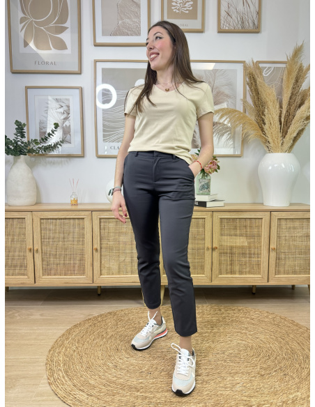 PANTALÓN CHINO BOTÓN