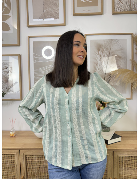 CAMISA DETALLES BORDADOS