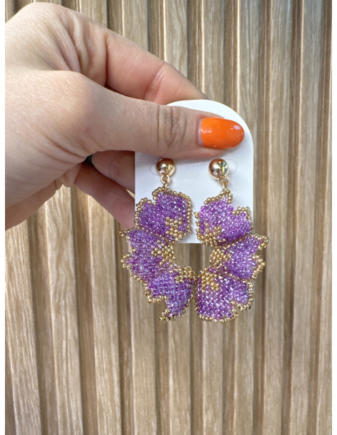 PENDIENTES FLOR LILA CUENTAS
