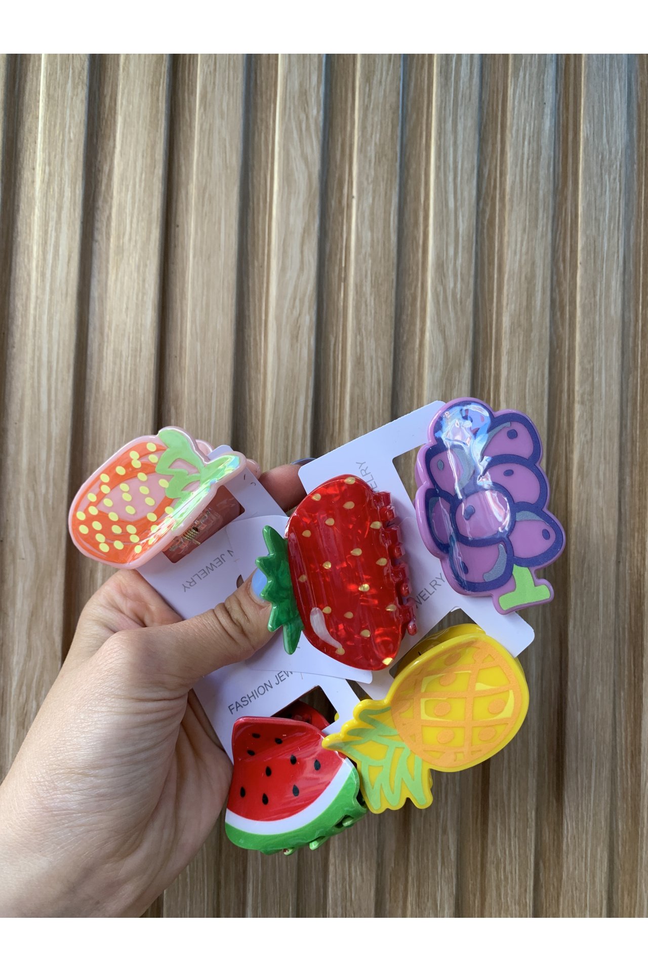 PINZA PELO FRUTAS PEQUEÑA