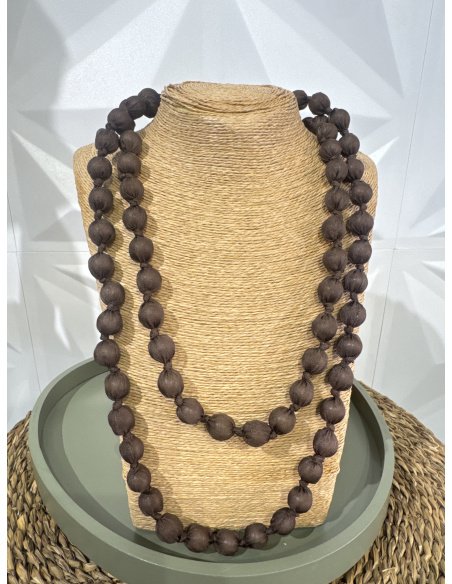 COLLAR BOLITAS NUDOS