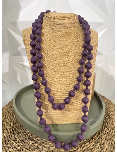 COLLAR BOLITAS NUDOS