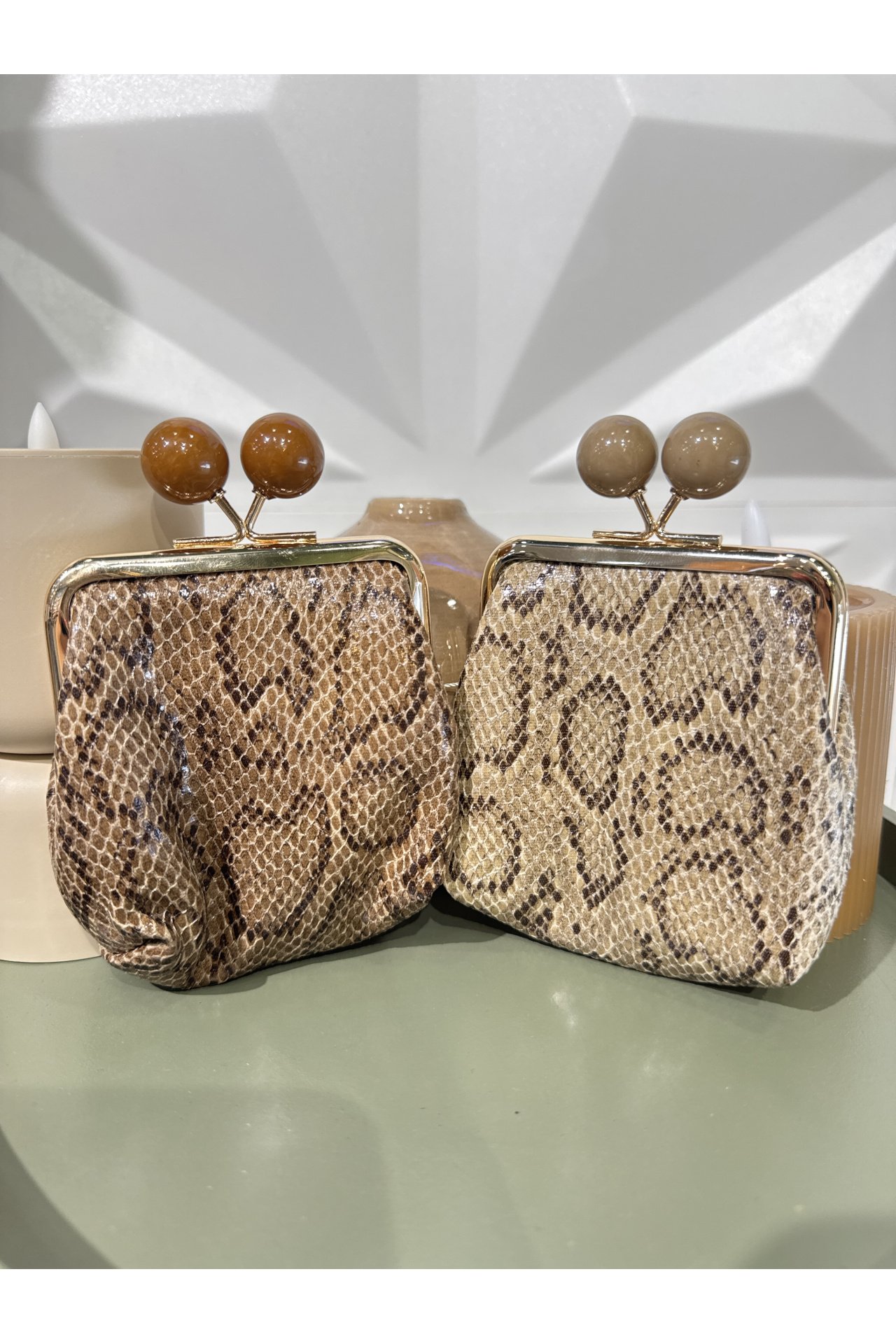 MONEDERO LEOPARDO BOLITAS