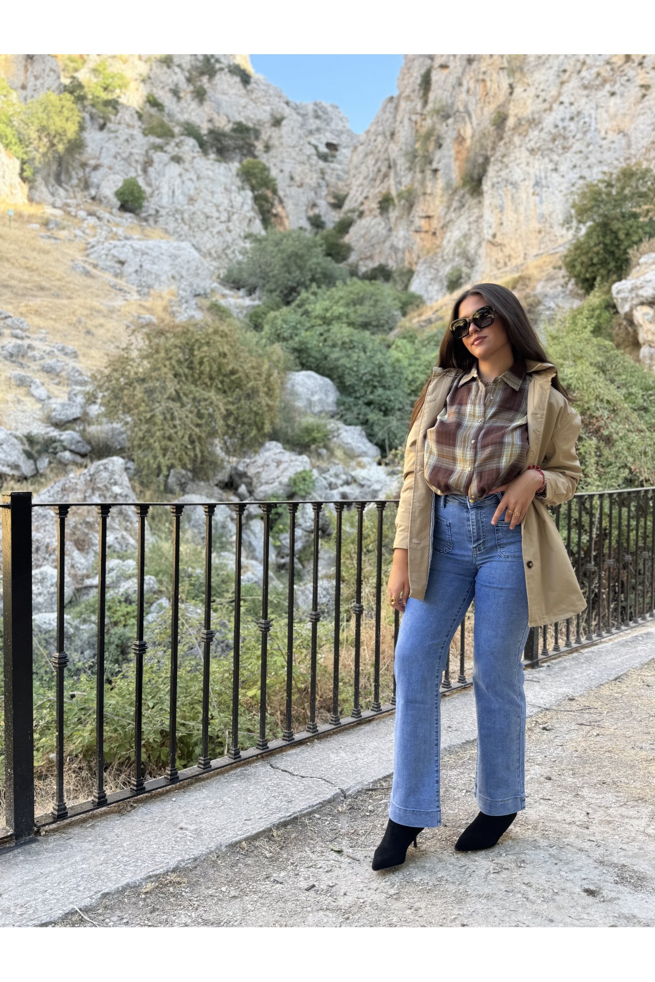 JEANS WIDE LEG BOLSILLOS VAQ CLARO