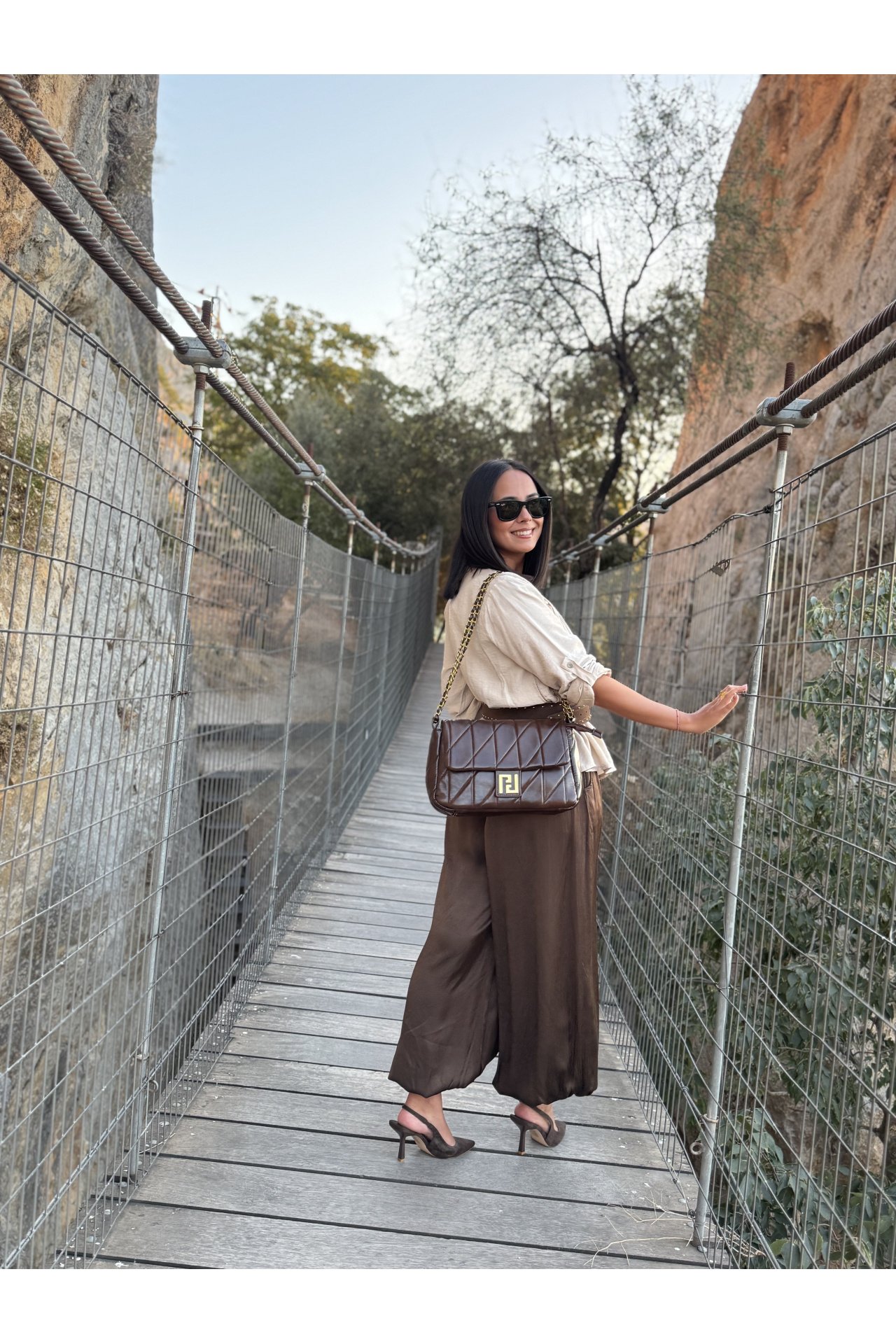 PANTALÓN BOMBACHO SATÉN