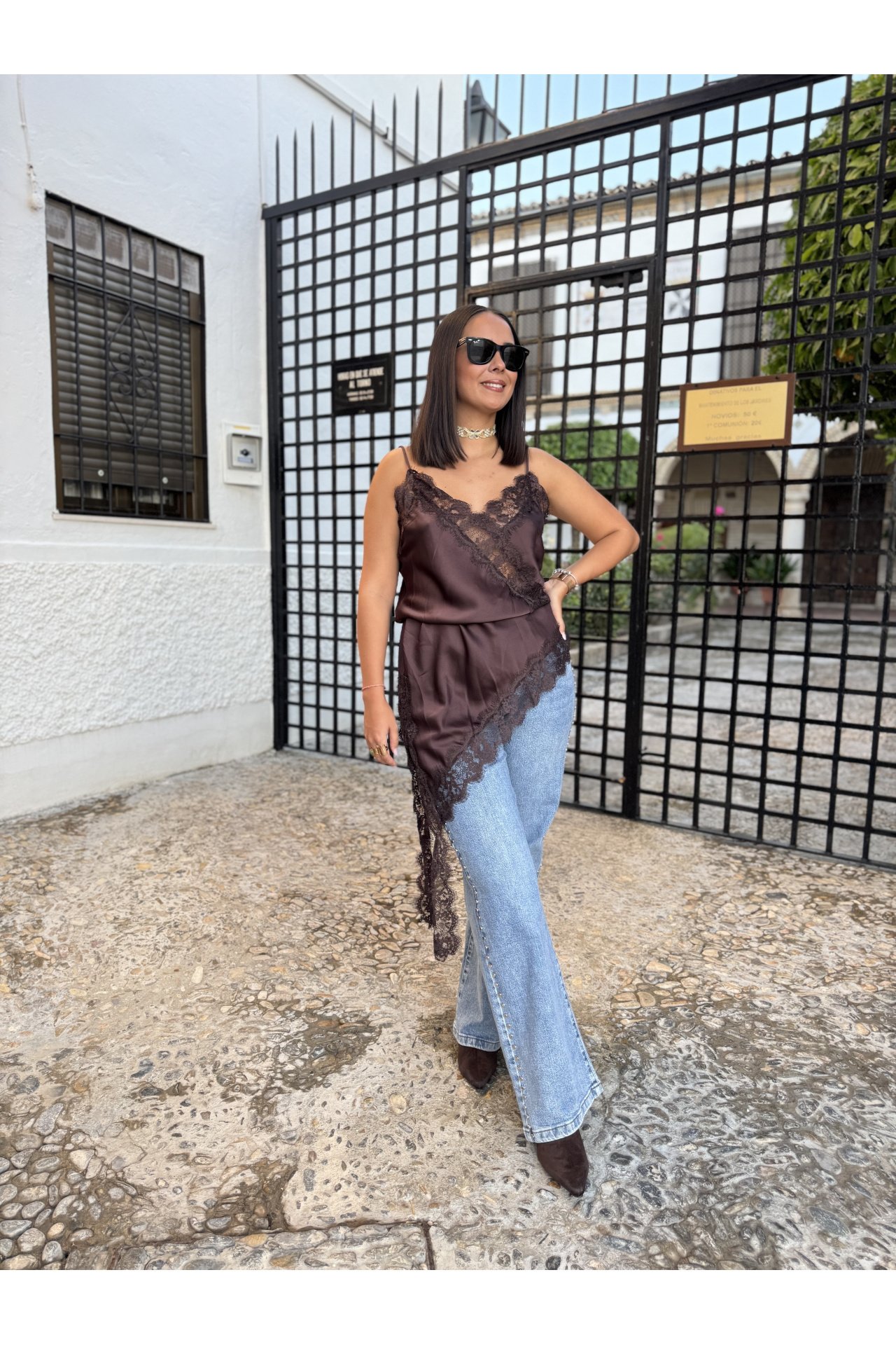 VESTIDO ASIMÉTRICO LENCERO