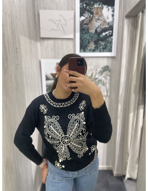 JERSEY BÁSICO BORDADO FLORES 2