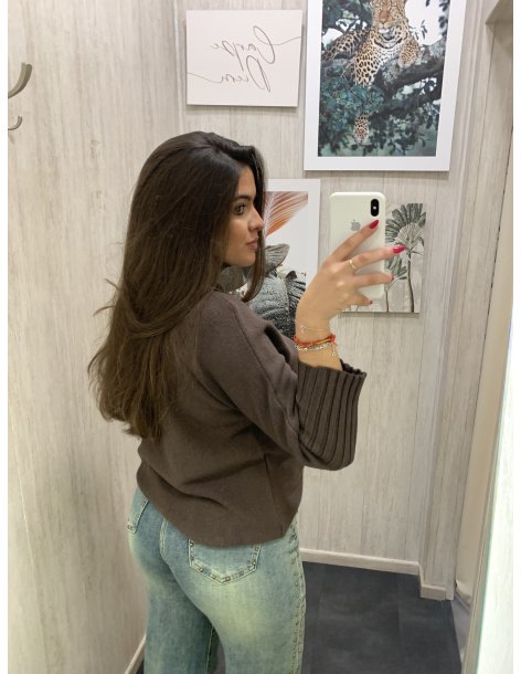 JEANS DESPINTADO TACHUELAS 2