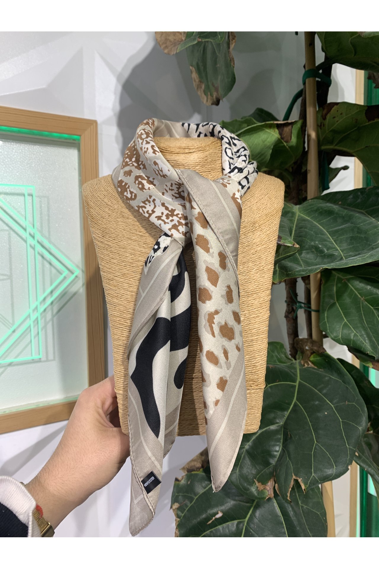 PAÑUELO SEDA SAFARI