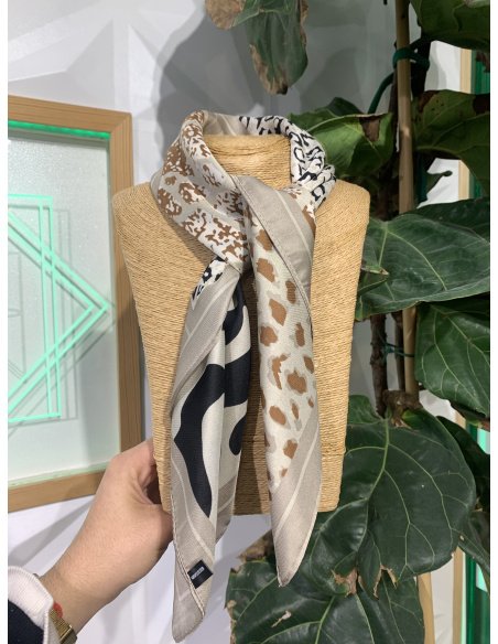 PAÑUELO SEDA SAFARI