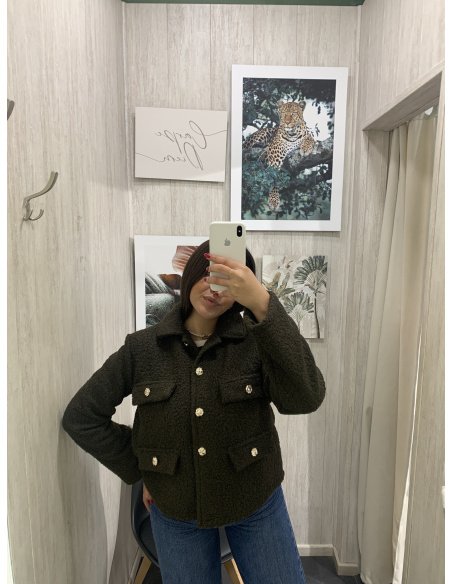 CHAQUETA BORREGUITO BOTONES DORADOS