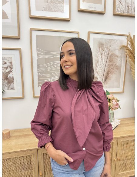 CAMISA BÁSICA MEDIO LAZO