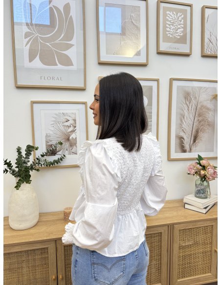 CAMISA NIDO DE ABEJA VOLANTE