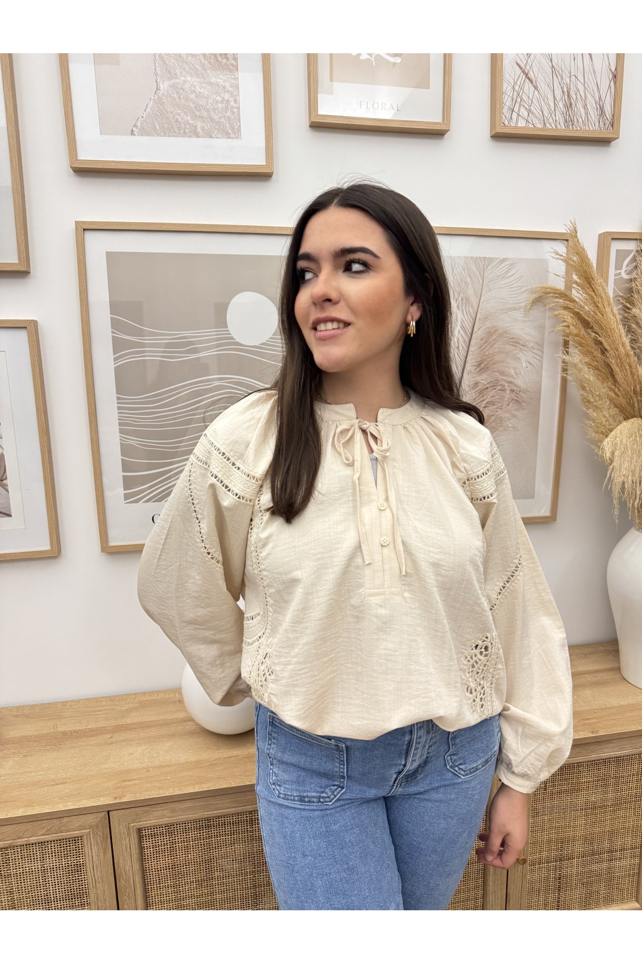 CAMISA CALADA LAZADA BEIGE