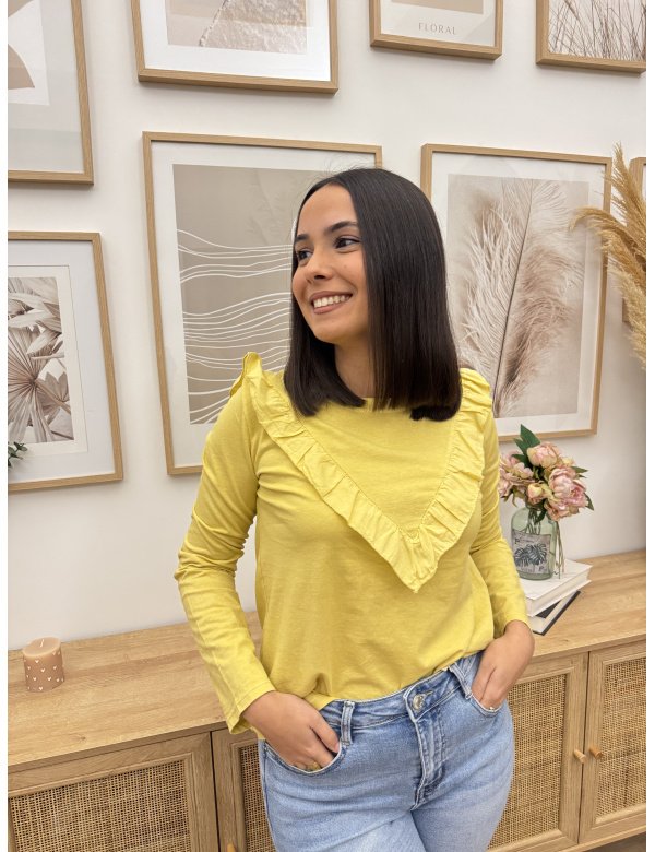 CAMISETA DETALLE VOLANTE