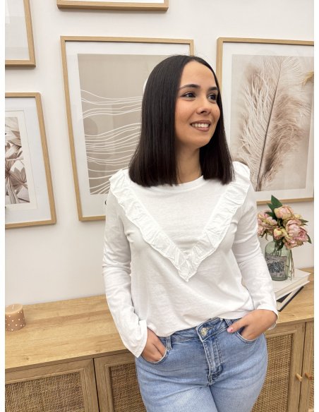 CAMISETA DETALLE VOLANTE