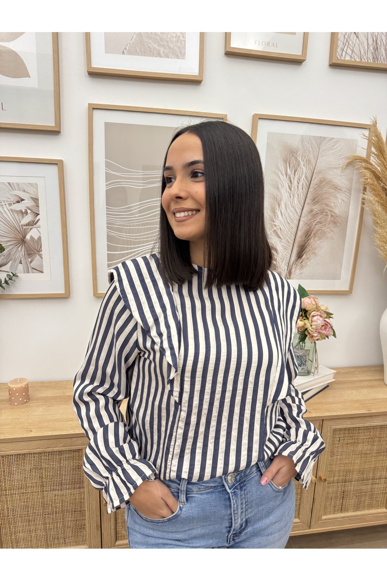 CAMISA RAYAS VOLANTE