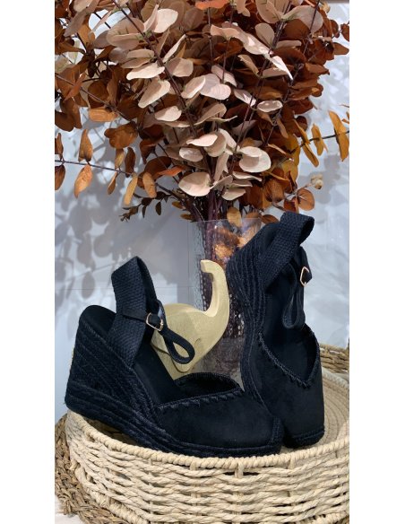 CUÑA PLATAFORMA PESPUNTE NEGRA