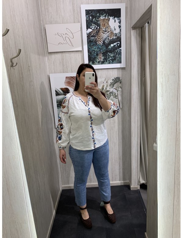 CAMISETA ALGODÓN BORDADA