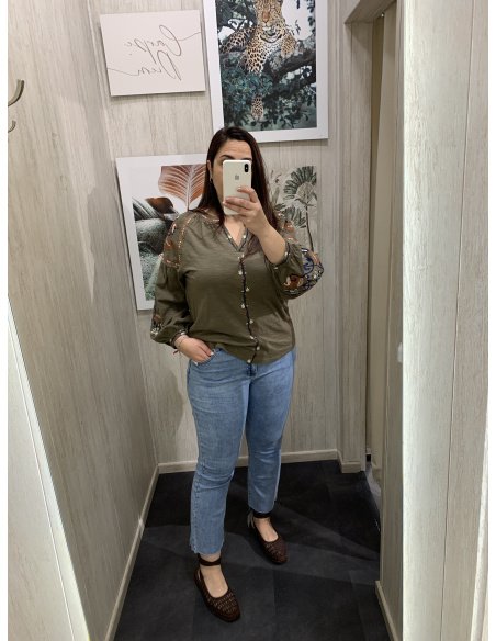 CAMISETA ALGODÓN BORDADA