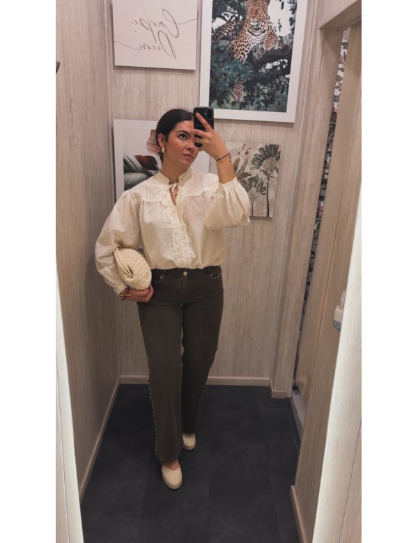 JEANS WIDE LEG TACHUELAS MARRÓN