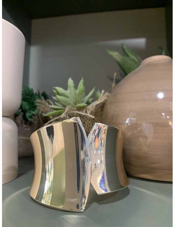 BRAZALETE DORADO OVALADO