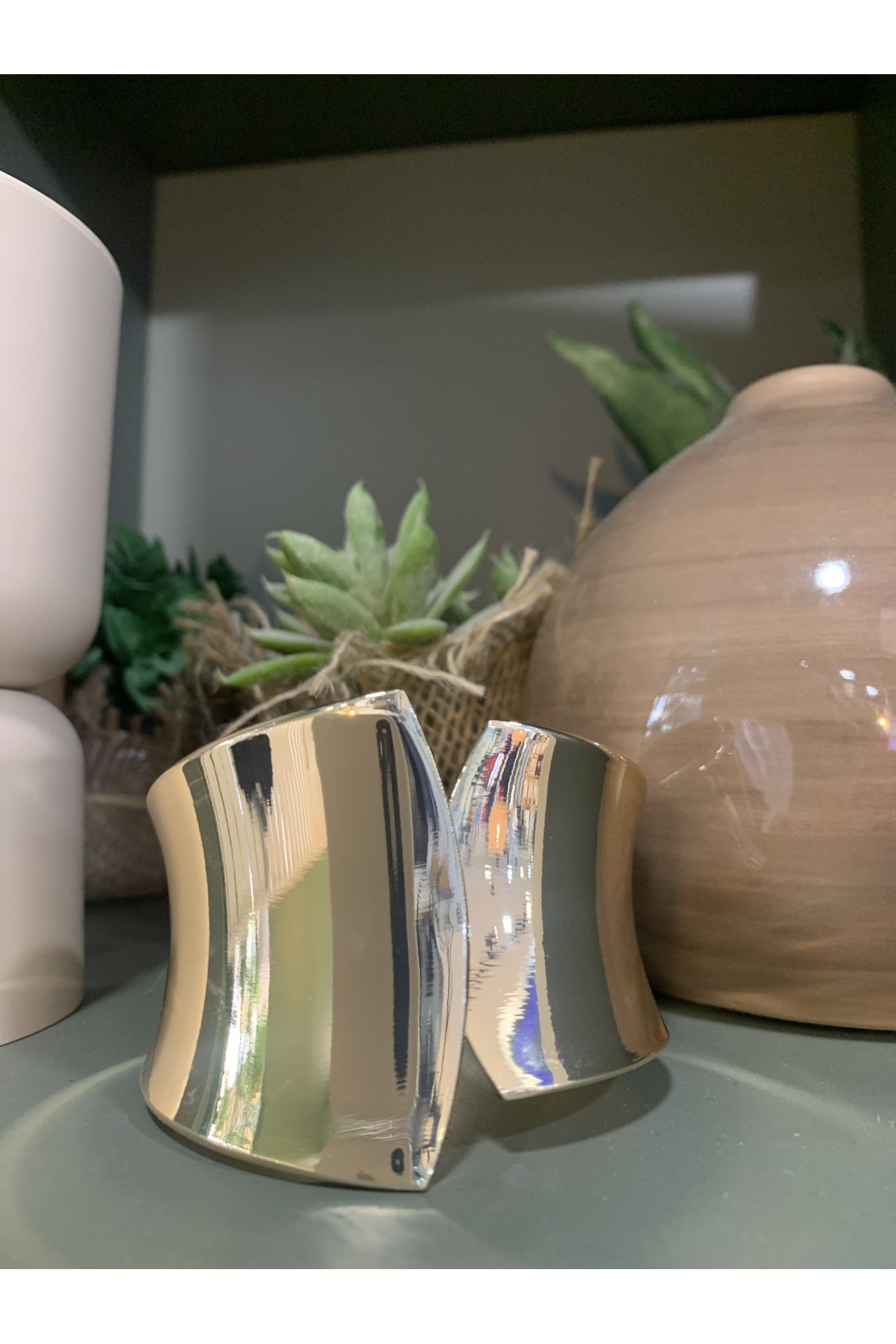 BRAZALETE DORADO OVALADO