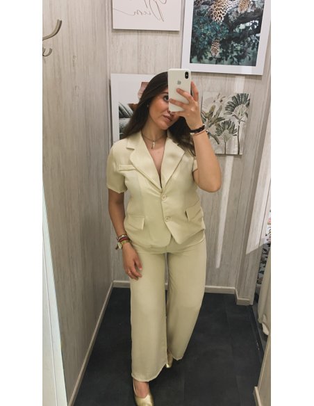 CONJUNTO TRAJE MANGA CORTA