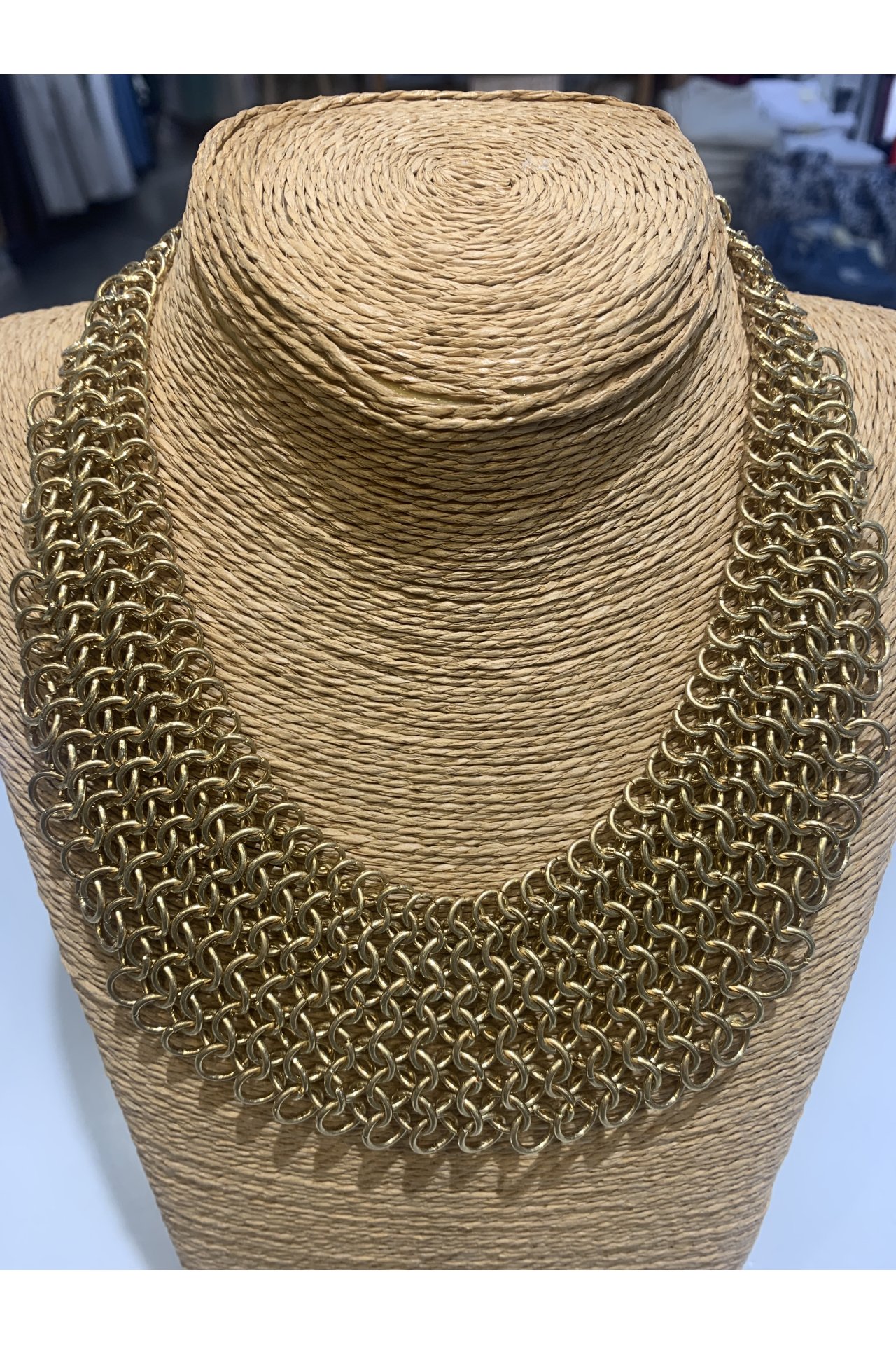 COLLAR CADENA DORADO