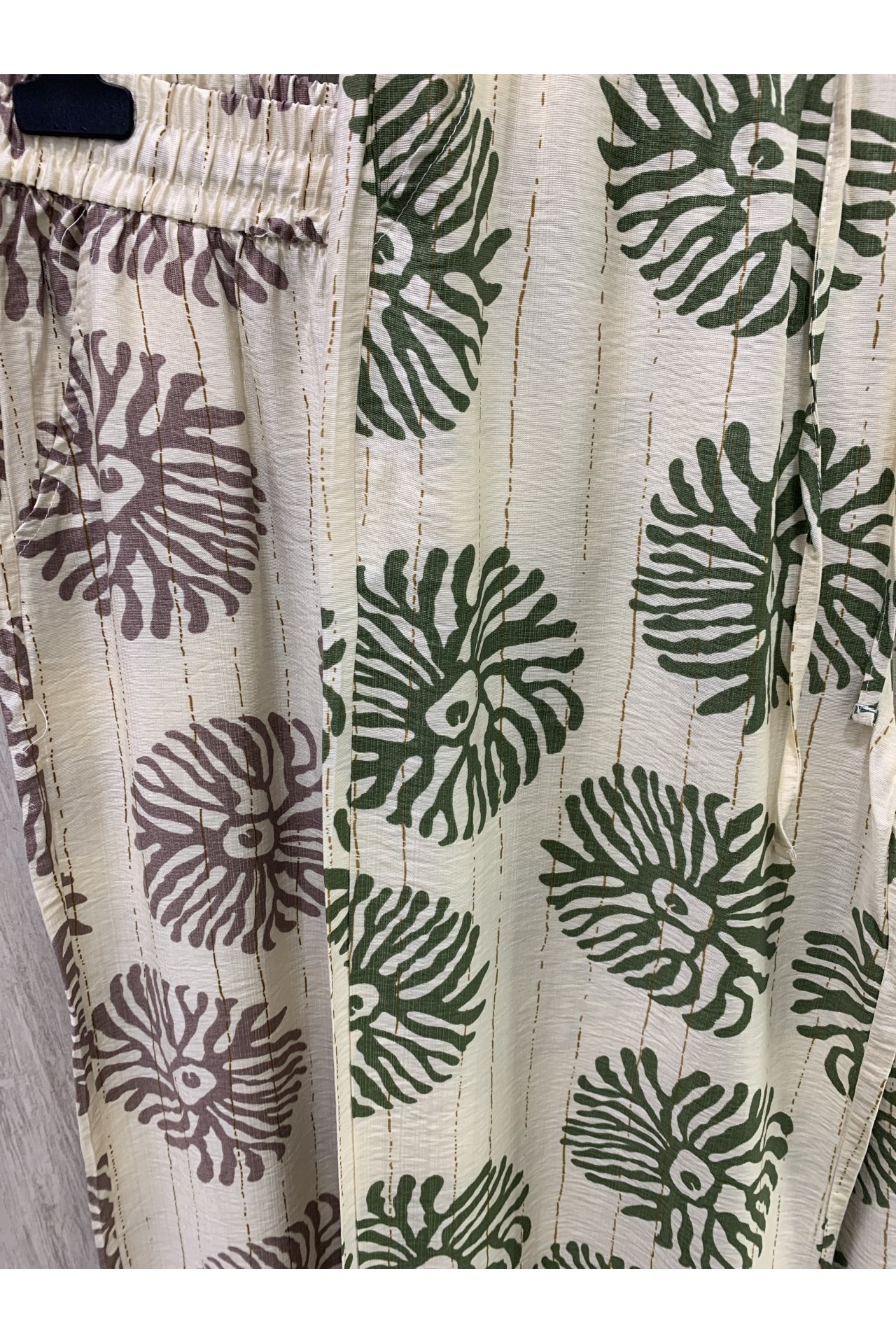 PANTALÓN ANCHO CORALES