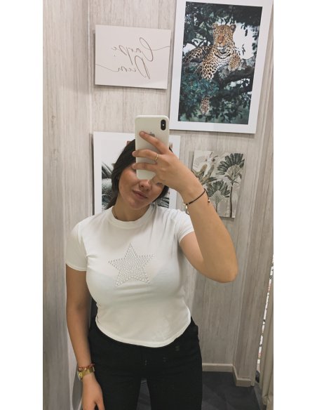 CAMISETA ESTRELLA TACHUELAS