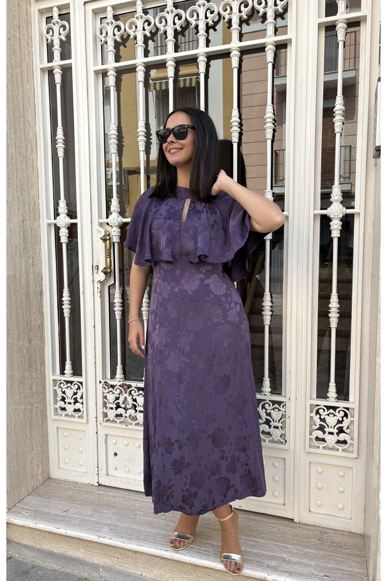 VESTIDO VOLANTE SATÉN FLORES