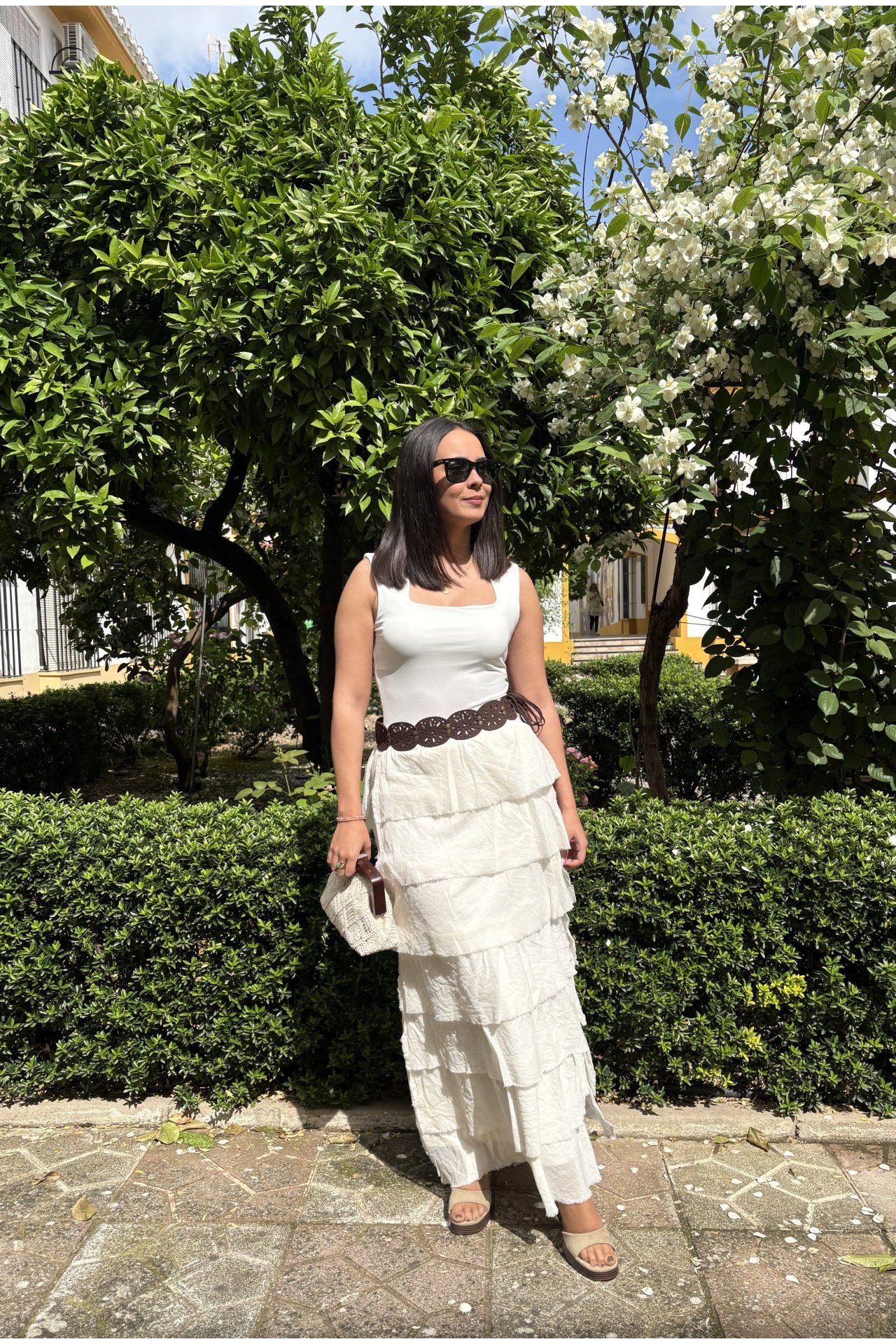 FALDA LARGA VOLANTES