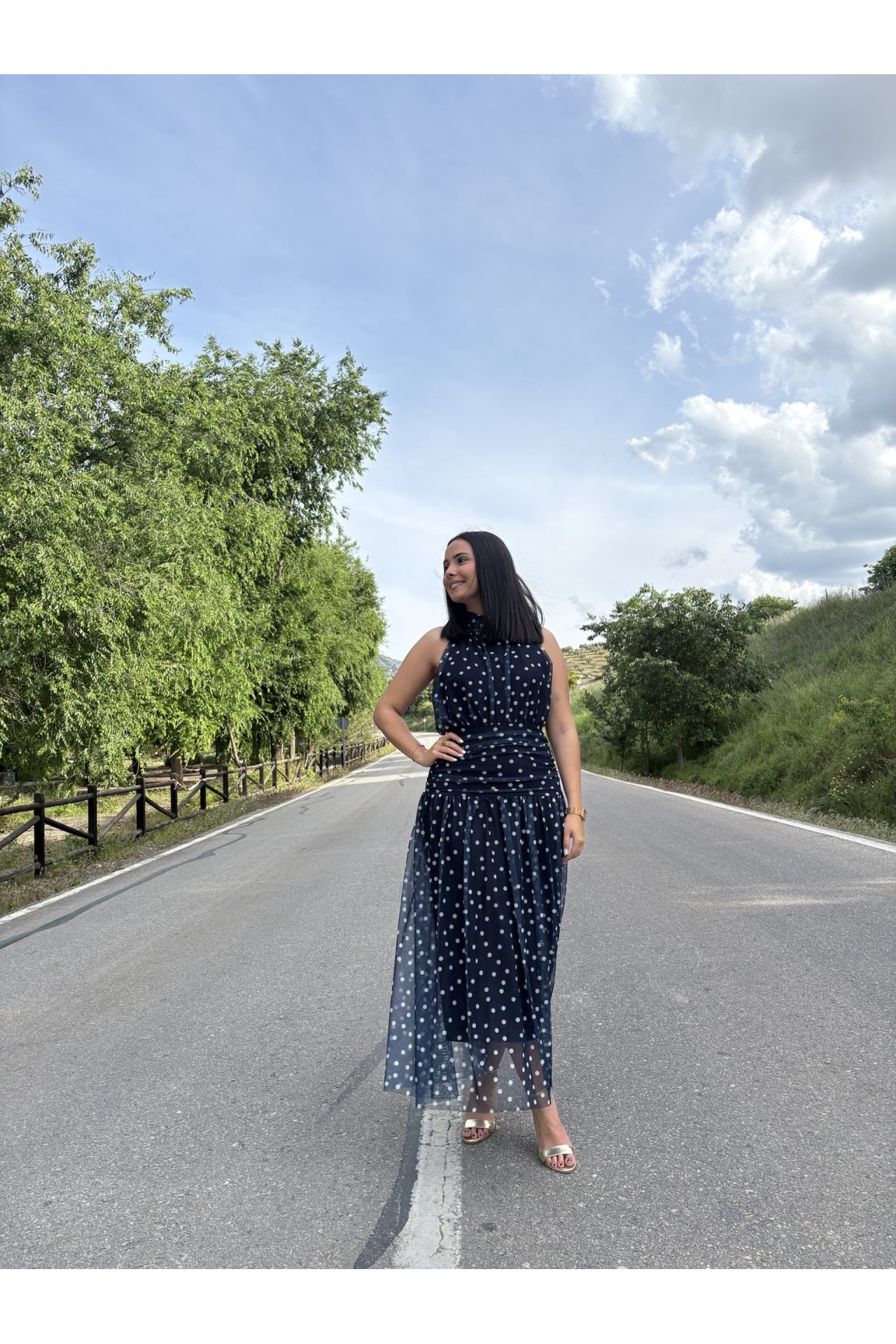 VESTIDO TULL LUNARES