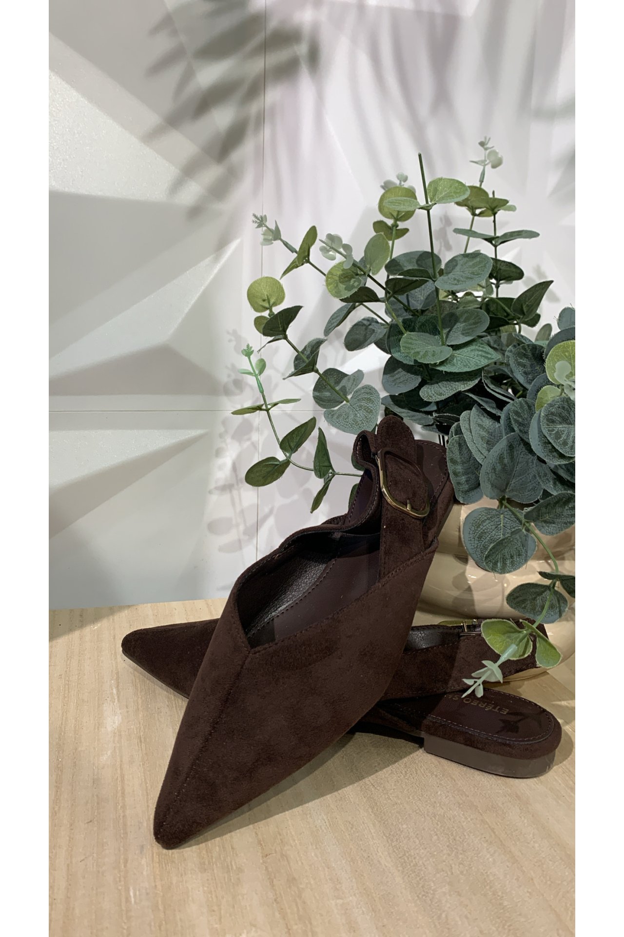 ZAPATO DESTALONADO MARRÓN ANTE